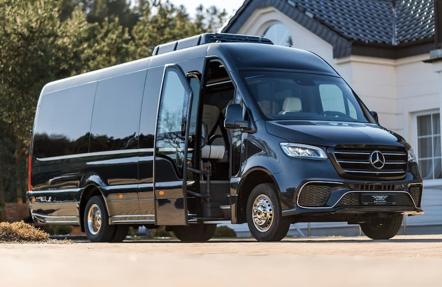 Mercedes Sprinter avec chauffeur privé Ultravalet
